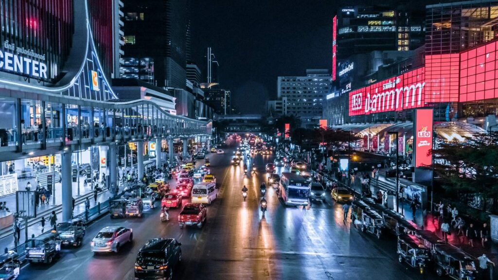 Bangkok street in the evening, on the way to a walk-in clinic